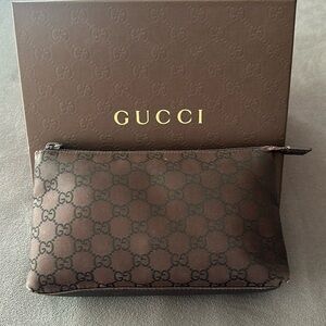 Gucci cosmetic bag